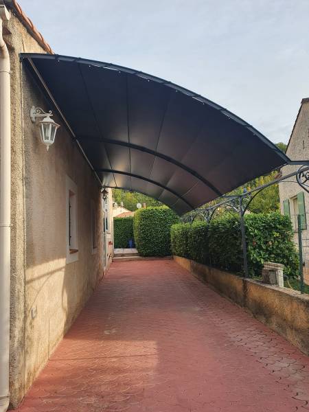 Vente et Pose d'une toile de pergola carport étanche sur mesure à Cassis 13260