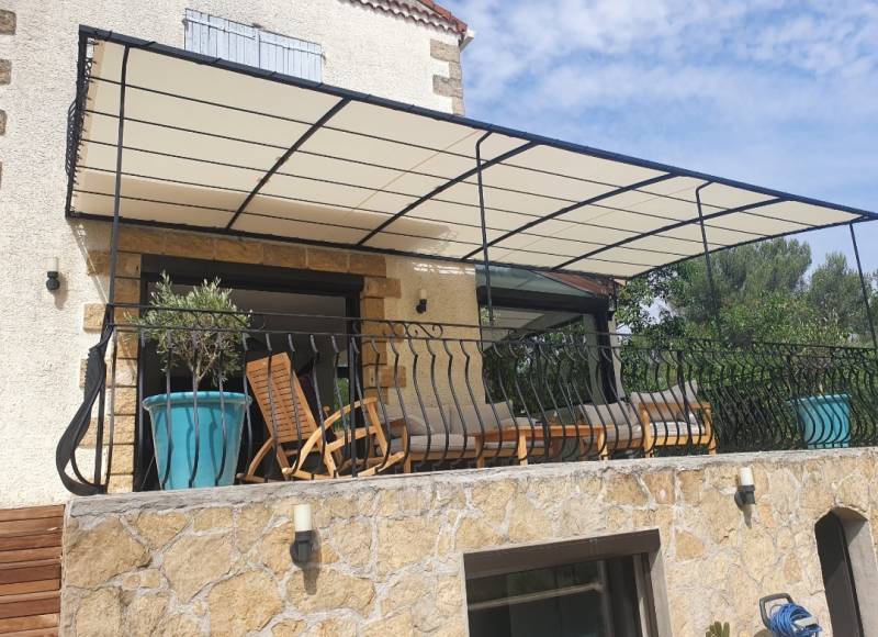 Vente et Pose d'une toile de pergola étanche sur mesure à La Cadière d'Azur 83740